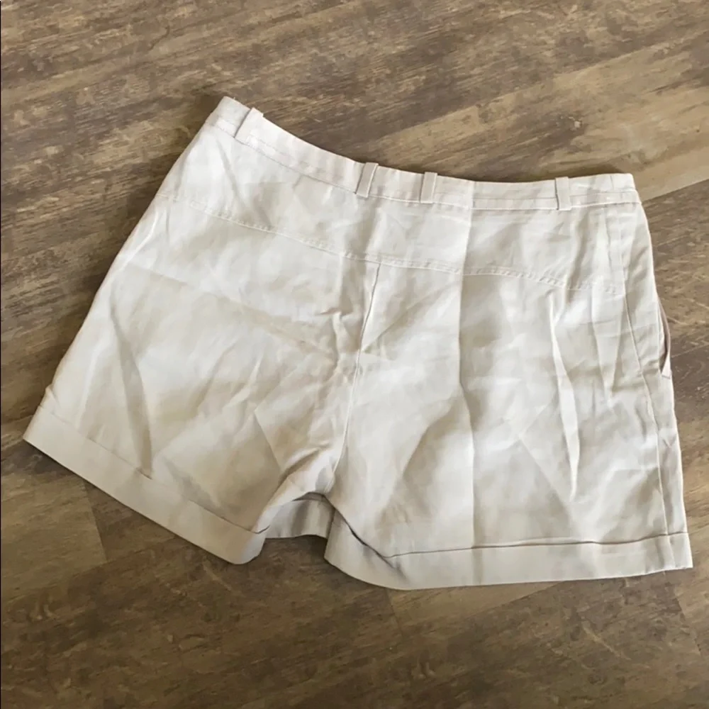 H&M tan shorts size 10